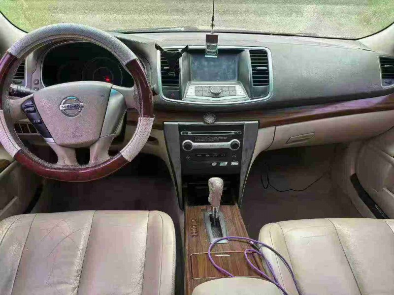 徐州11年日产天籁4