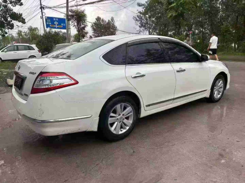 徐州11年日产天籁8