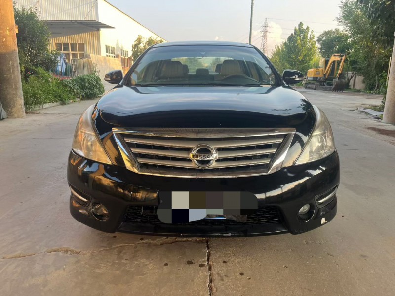 徐州12年日产天籁1