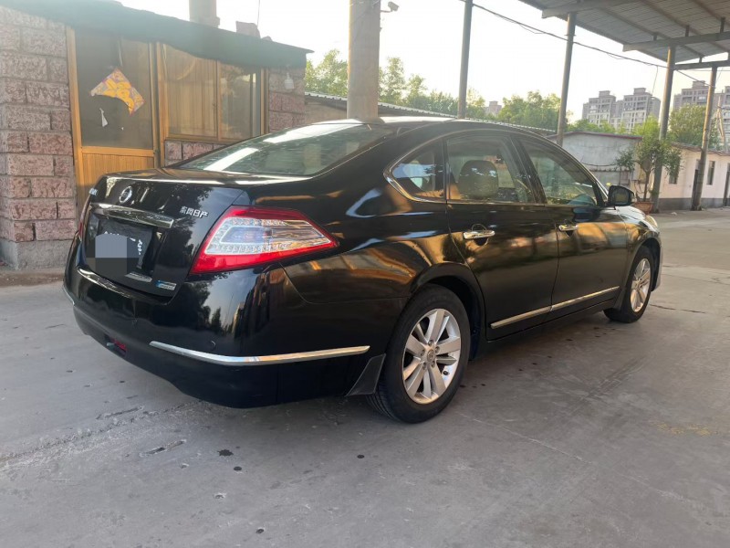 徐州12年日产天籁5