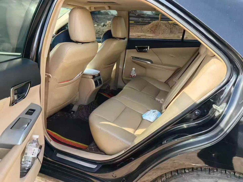 枣庄12年丰田凯美瑞5