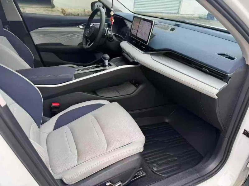 襄阳22年吉利星瑞6