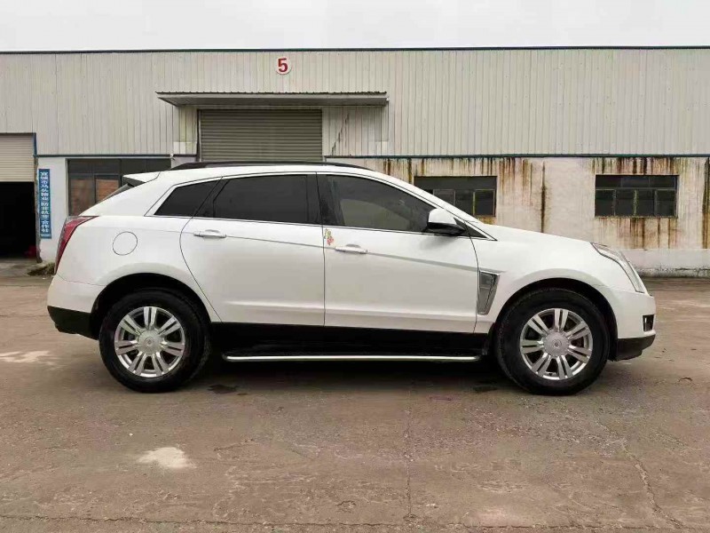 襄阳13年凯迪拉克SRX9