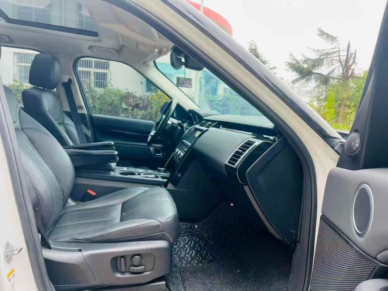 青岛18年路虎发现6