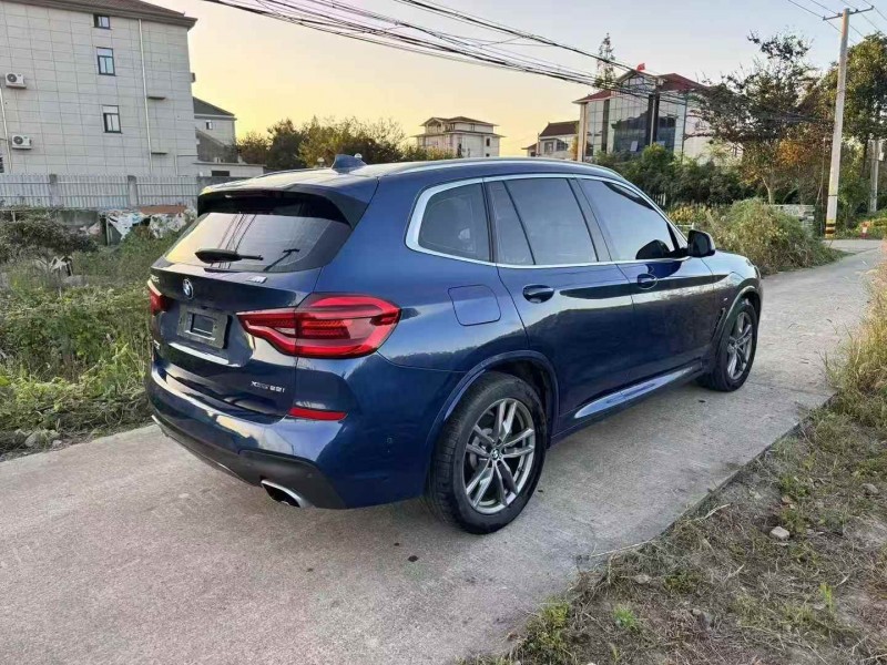 温州21年宝马X38