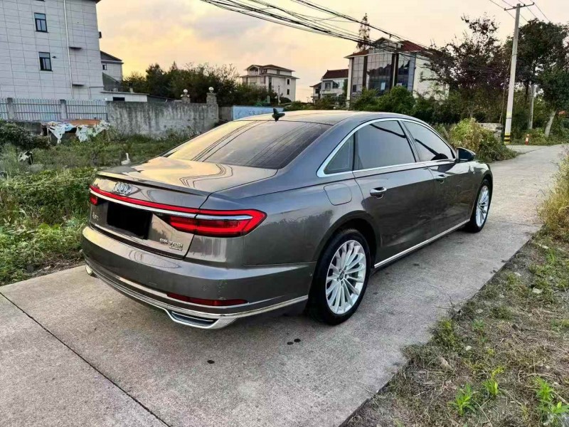 宁波18年奥迪A8L8