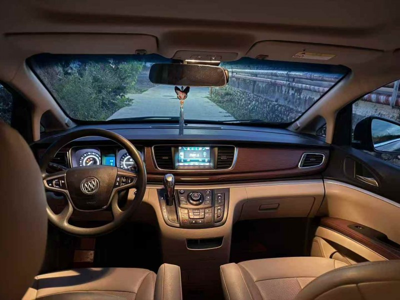 包头19年别克GL89