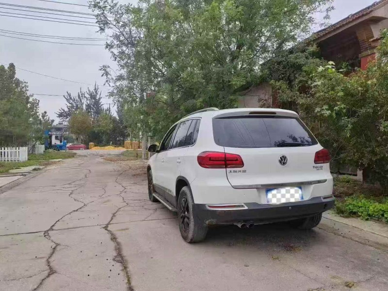 东营16年大众途观5