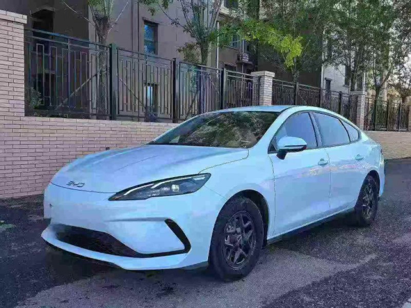 唐山25年比亚迪海豹2