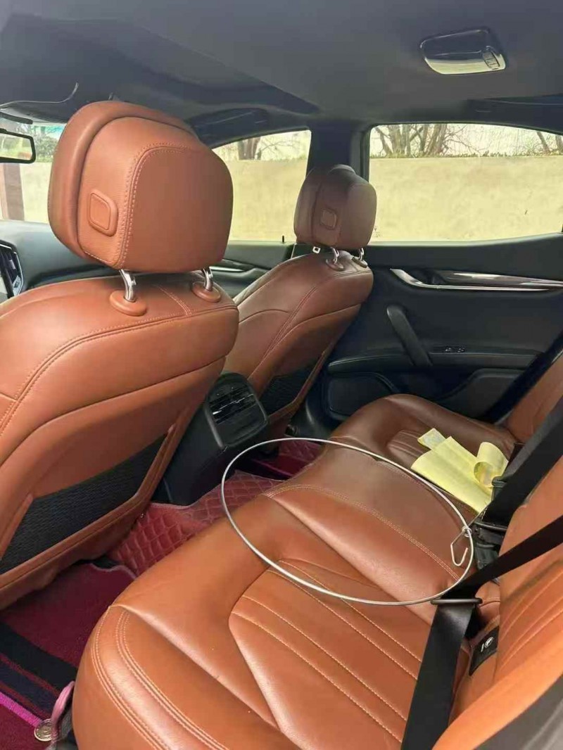 淮南15年玛莎拉蒂Ghibli5