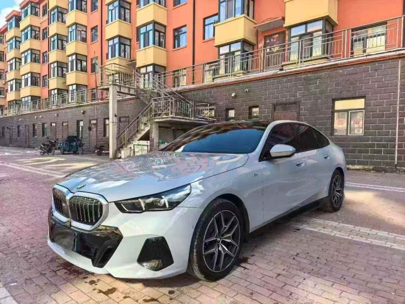 齐齐哈尔25年宝马5系3