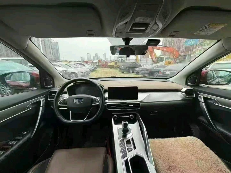 十堰19年吉利缤越4