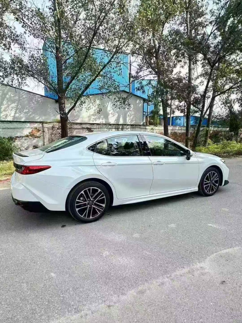 烟台25年丰田凯美瑞8