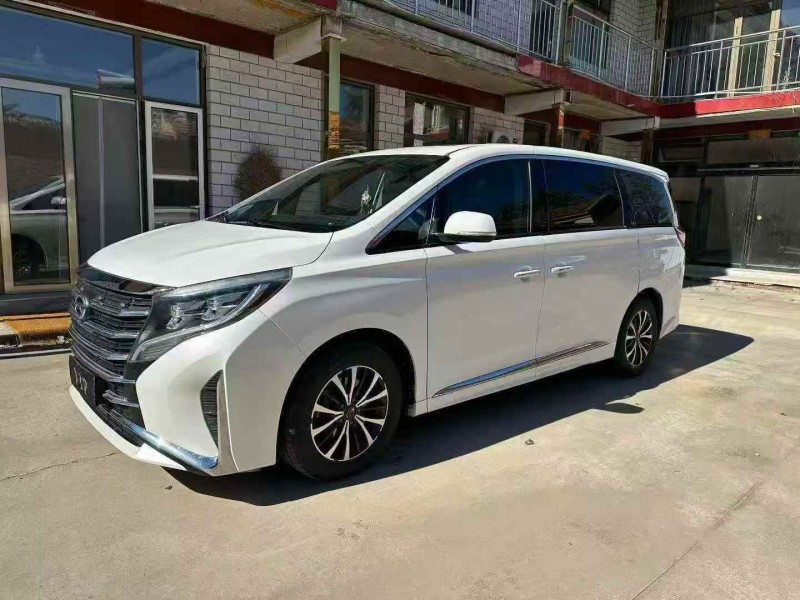 承德21年传祺M82