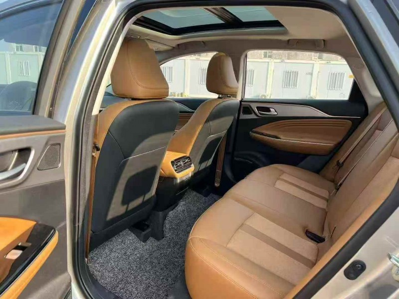 南京23年传祺埃安S6