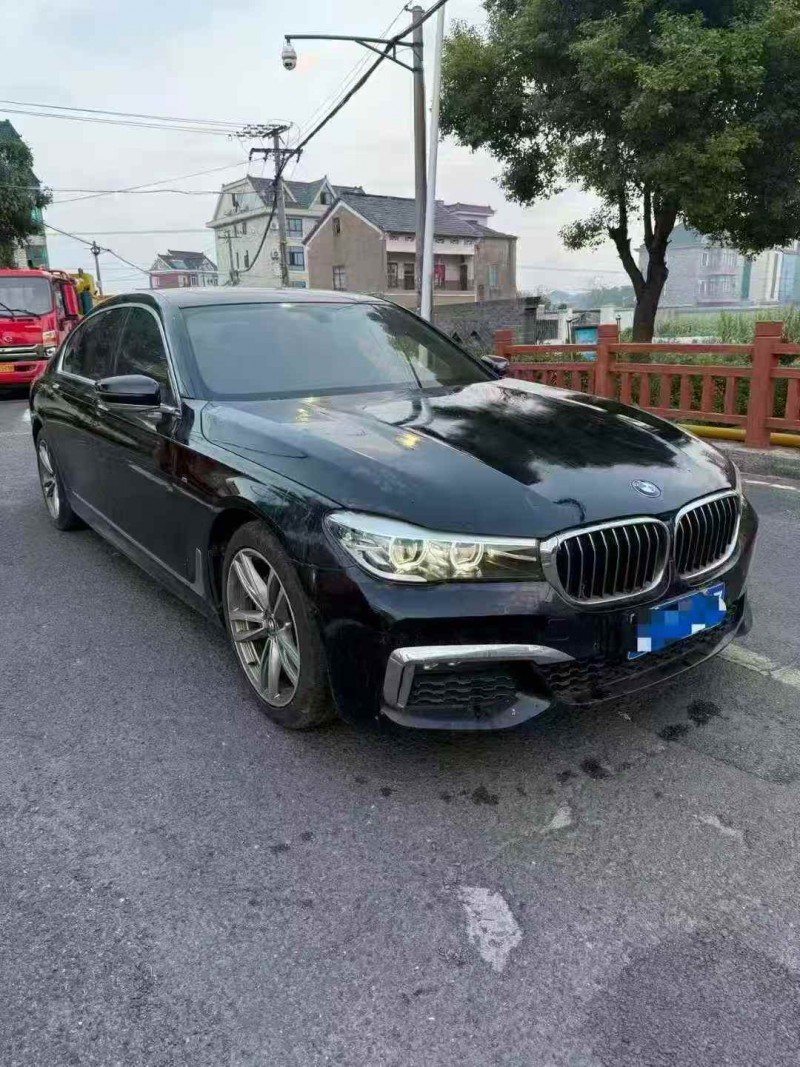 嘉兴18年宝马7系3