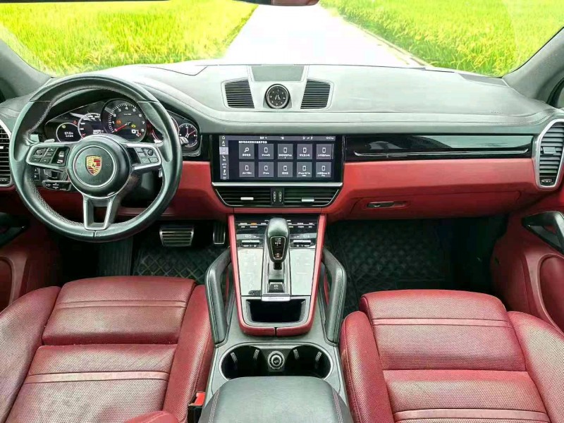 杭州19年保时捷卡宴4