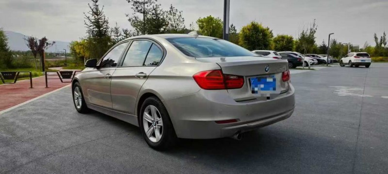 白银15年宝马3系8