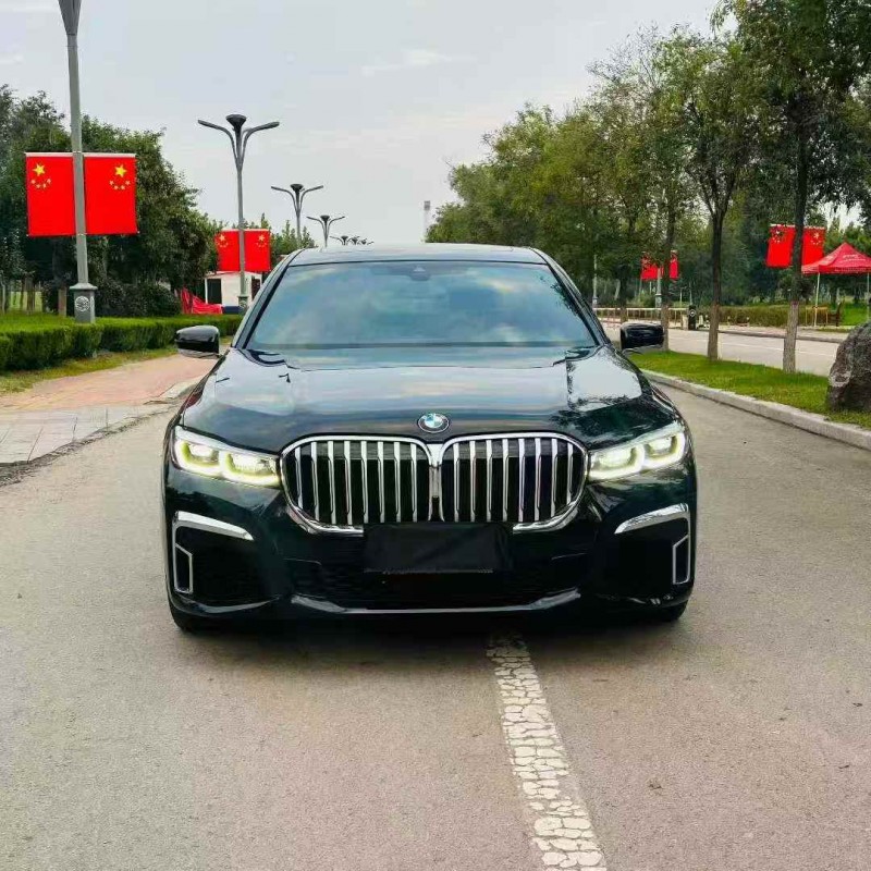 青岛22年宝马7系1