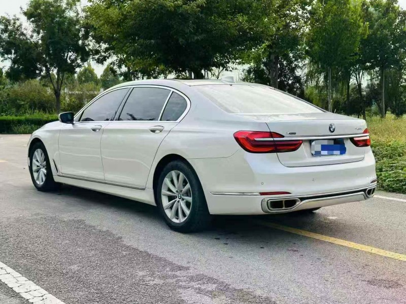 东营17年宝马7系7