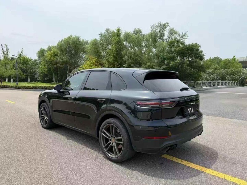 南京19年保时捷卡宴7