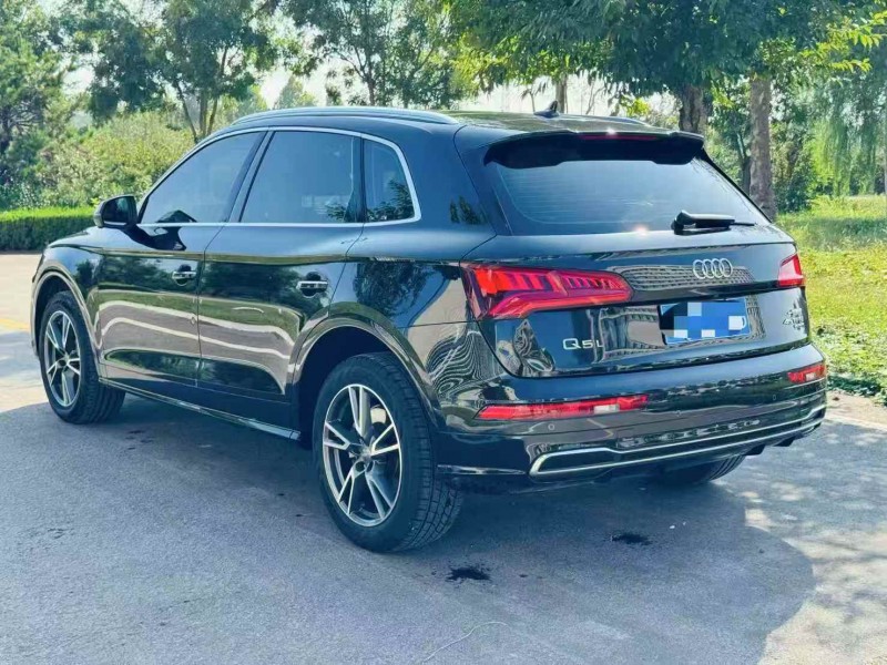 枣庄19年奥迪Q58