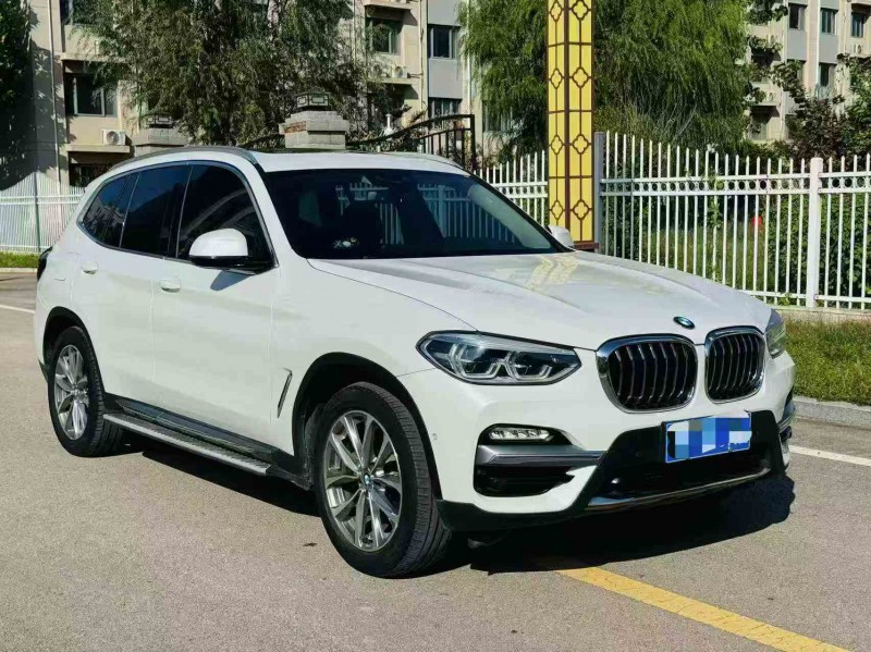 济南19年宝马X33