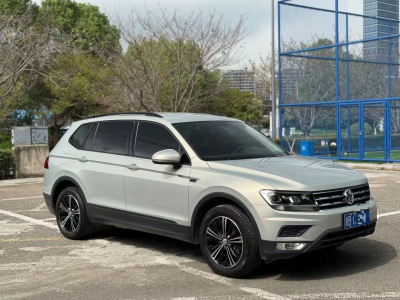 湖州21年大众途观3