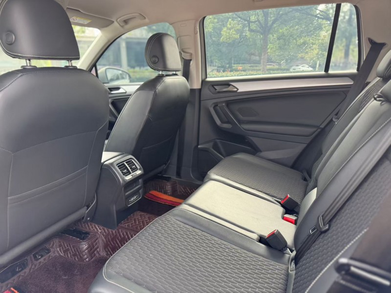 湖州21年大众途观4