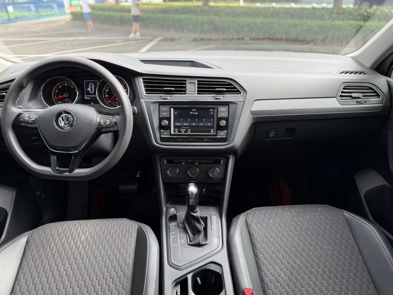 湖州21年大众途观5