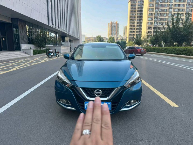 济南16年日产蓝鸟1