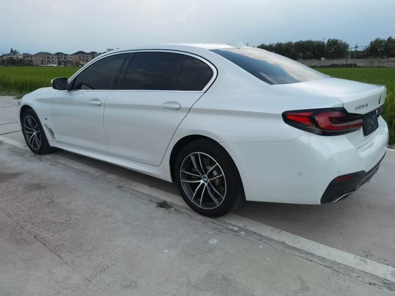 宁波22年宝马5系8