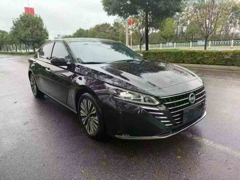 娄底23年日产天籁3