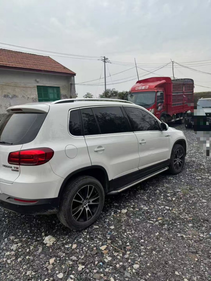 菏泽15年大众途观7