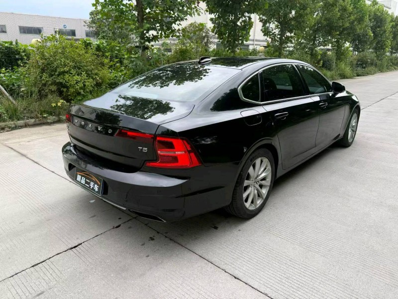 徐州17年沃尔沃S904