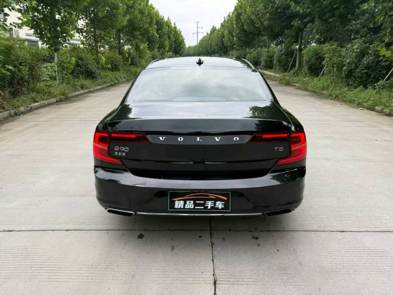 徐州17年沃尔沃S905