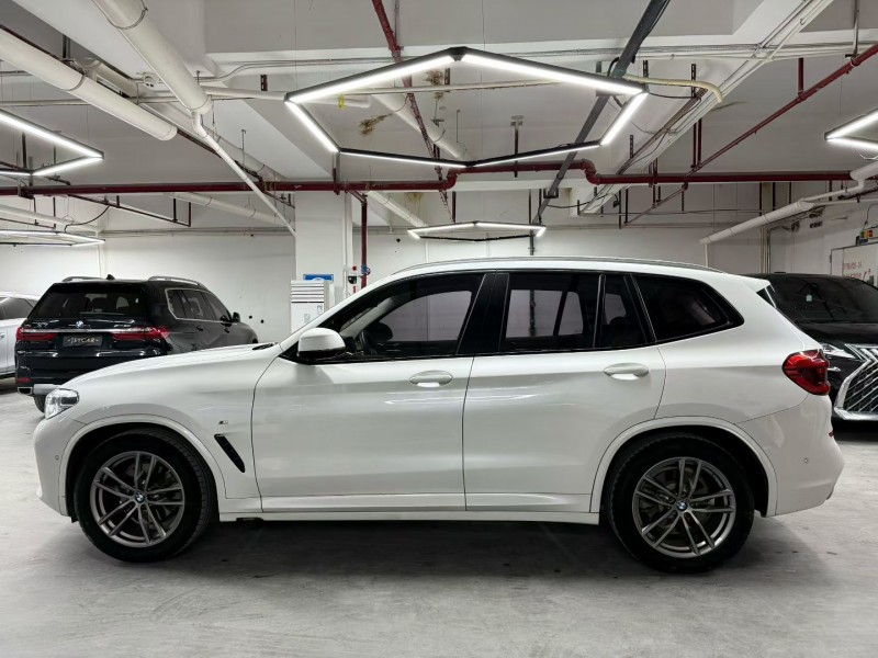 广州19年宝马X34