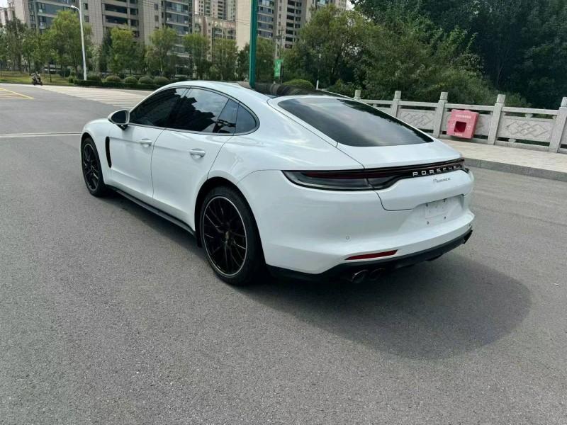 徐州23年保时捷帕拉梅拉4