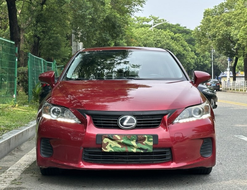 东莞12年雷克萨斯CT1