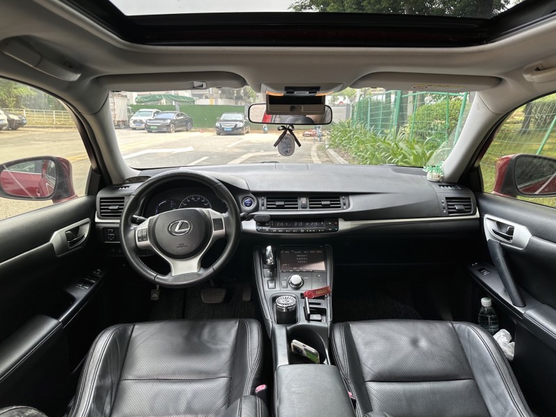 东莞12年雷克萨斯CT4