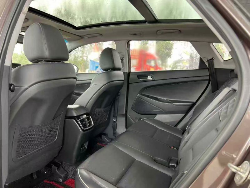 菏泽19年现代途胜5