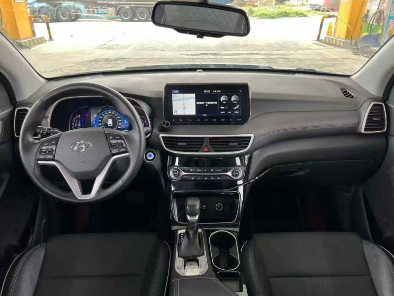 菏泽19年现代途胜6