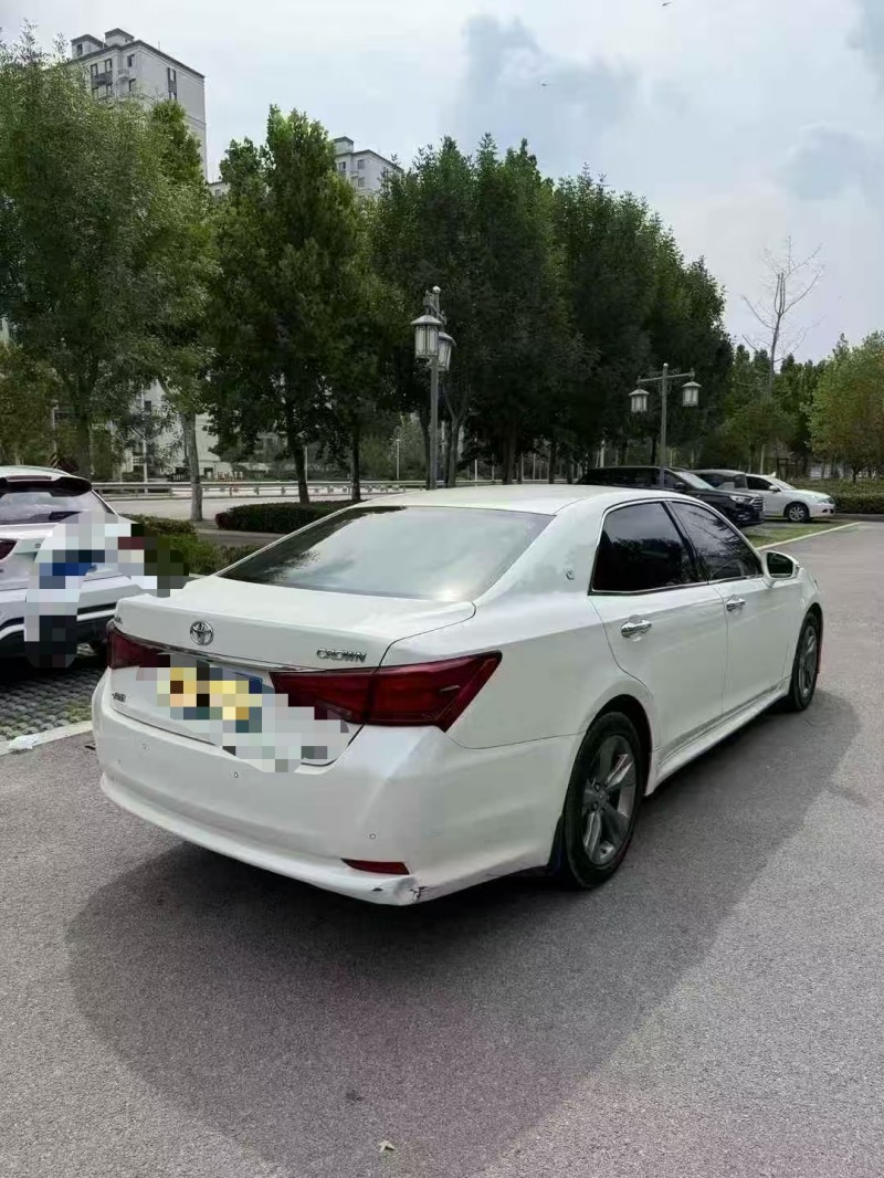 菏泽16年丰田皇冠7