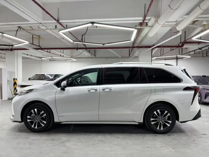 广州25年丰田格瑞维亚4