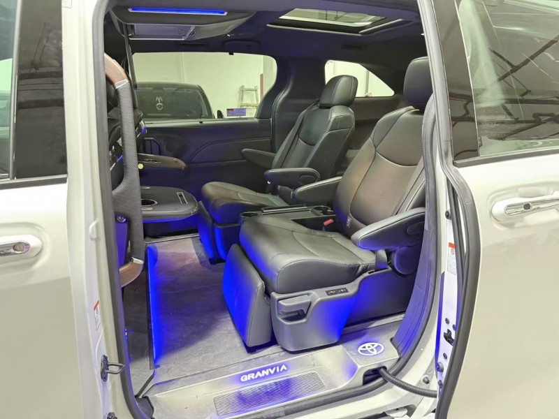 广州25年丰田格瑞维亚5