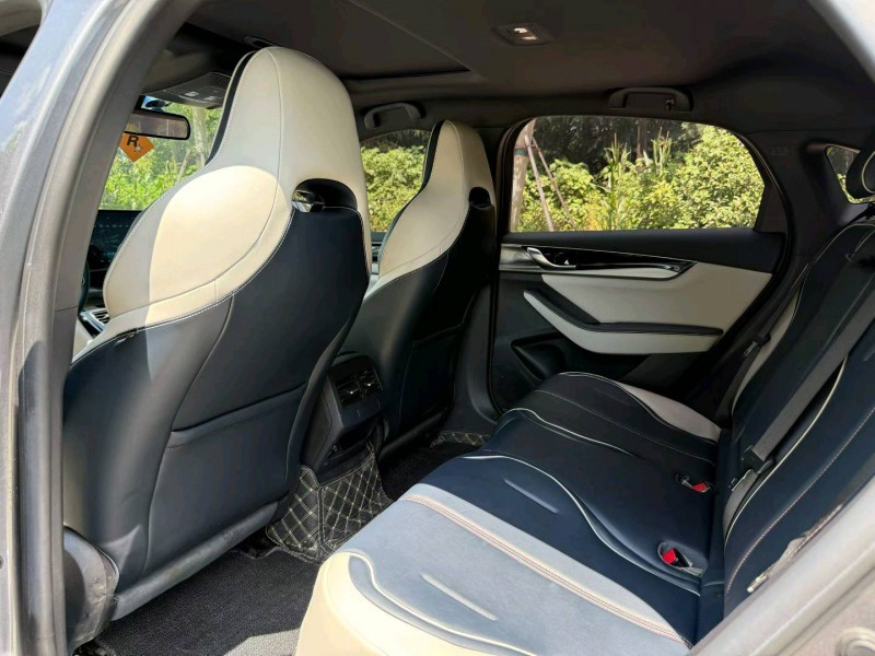 徐州23年比亚迪秦8