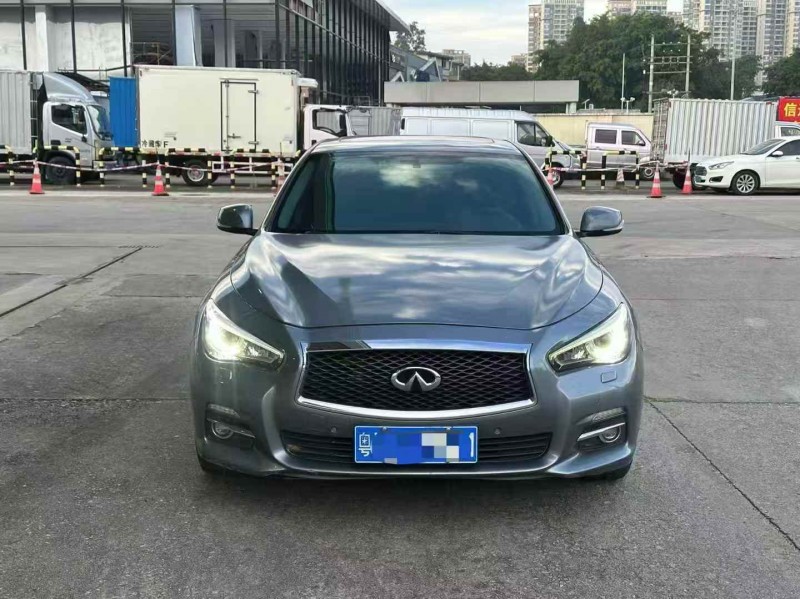 广州16年英菲尼迪Q50L1