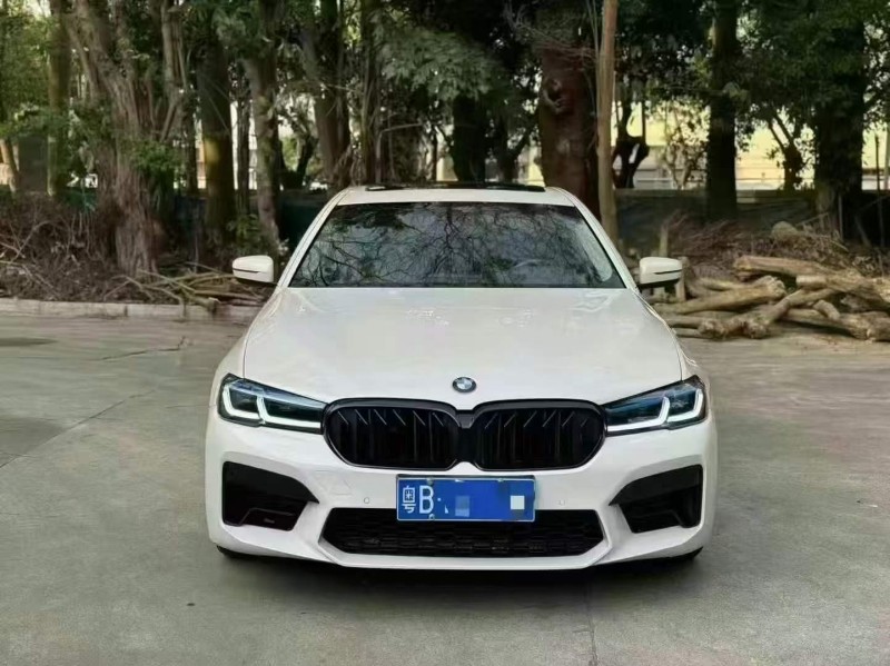 深圳17年宝马5系1