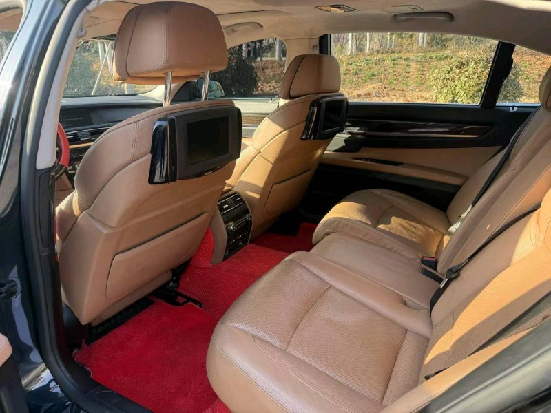 徐州12年宝马7系9