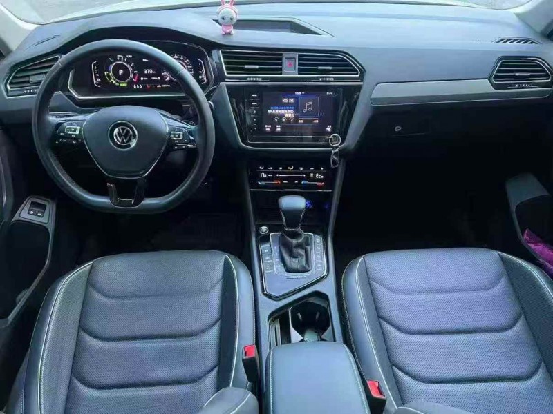 广州21年大众途观5